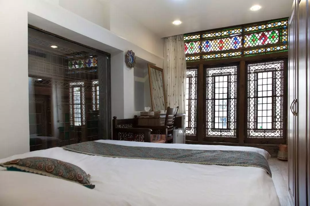 Alibaba https://cdn.alibaba.ir/ostorage/hotel-accommodation-images/697725646b43e2b9afa3bf92_گوشواره (1).webp